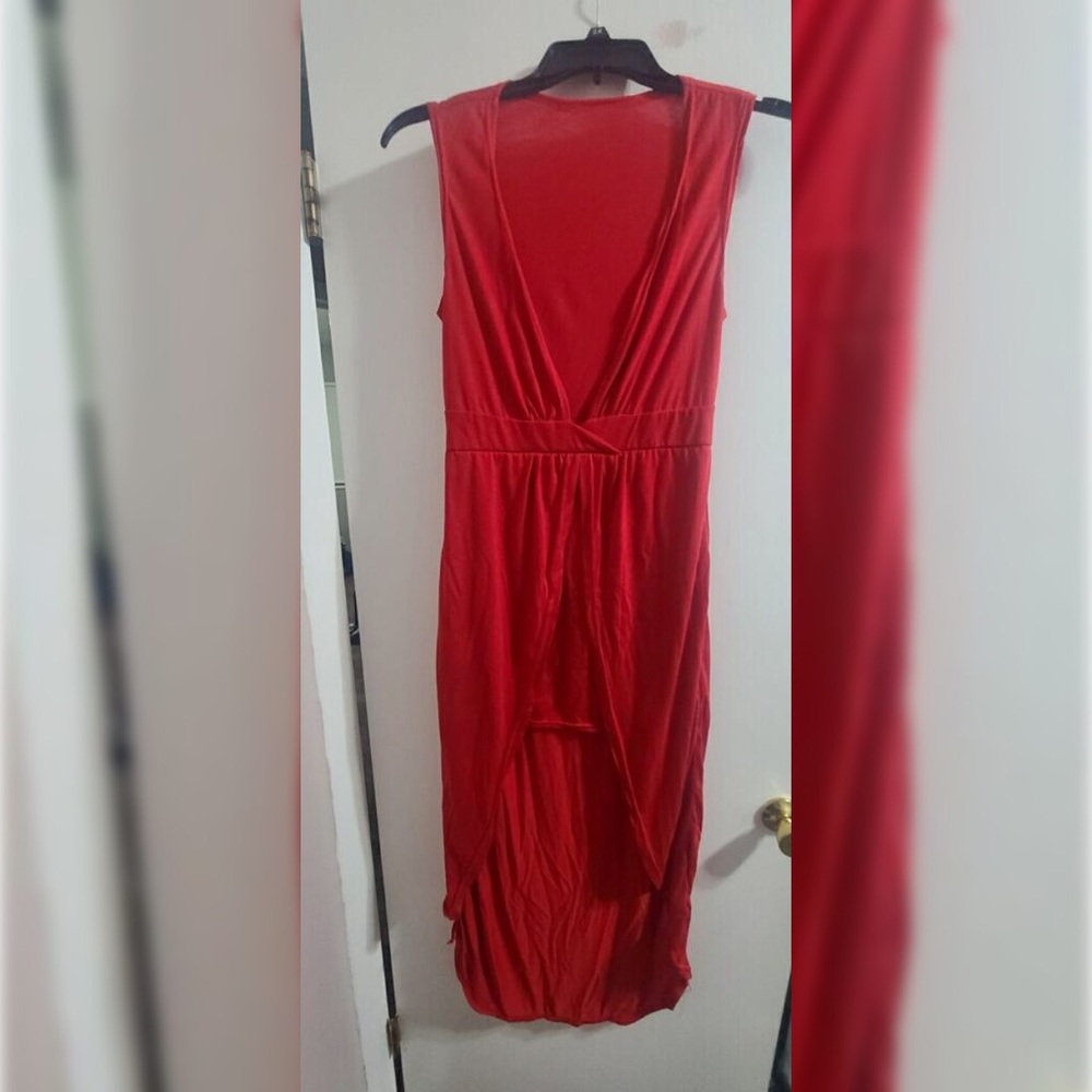 Deep v tulip hem dress